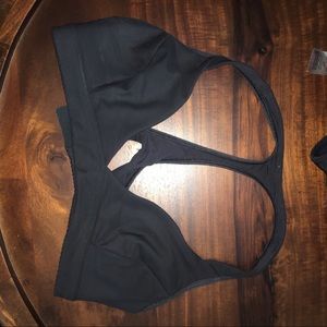 Lululemon breeze bra Large
